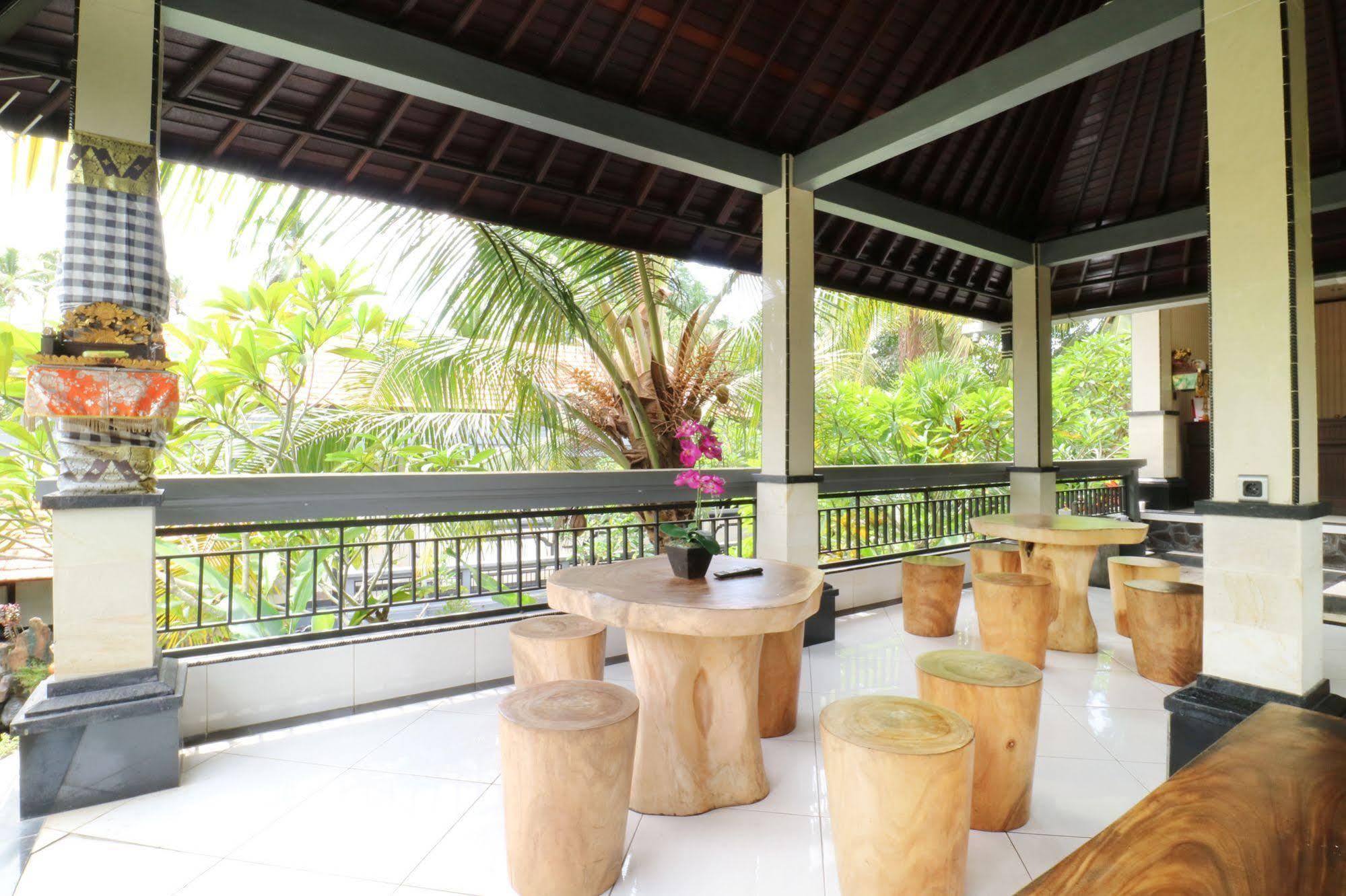 Oyo 91925 Ijo Eco Lodge Hotel Mengwi Εξωτερικό φωτογραφία